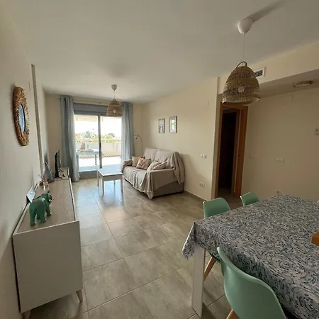 Con 2 Y Garaje Apartment *
